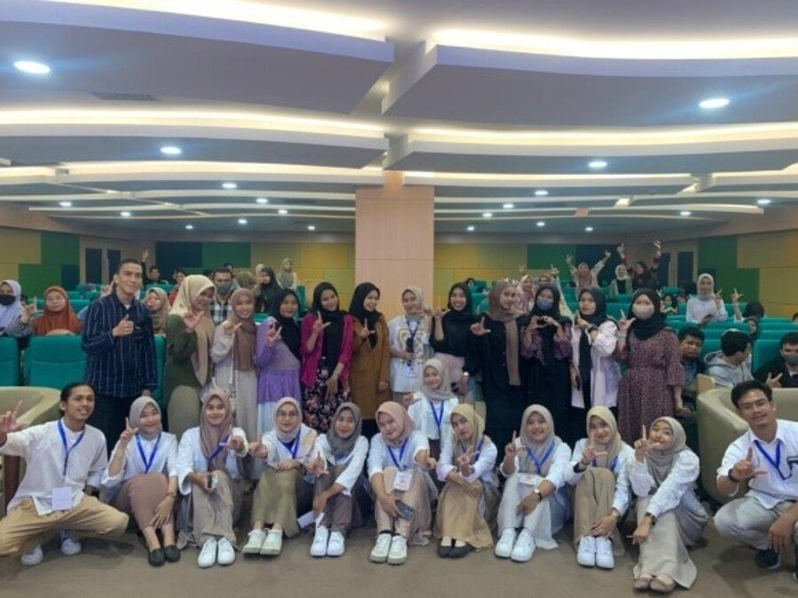 PELATIHAN APLIKASI MENDELEY MAHASISWA/I ILMU PERPUSTAKAAN FIS UINSU MEDAN