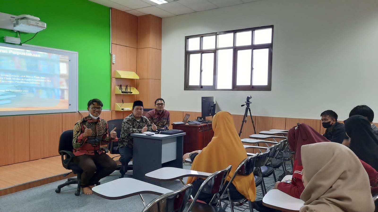 VISITING LECTURER DOSEN PRODI ILMU PERPUSTAKAAN UINSU MEDAN